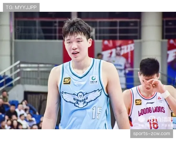 杨瀚森9分6篮板表现不突出但收获好评 主帅揭秘其两大核心优势 杨瀚森9分6篮板表现不突出但收获好评 主帅揭秘其两大核心优势